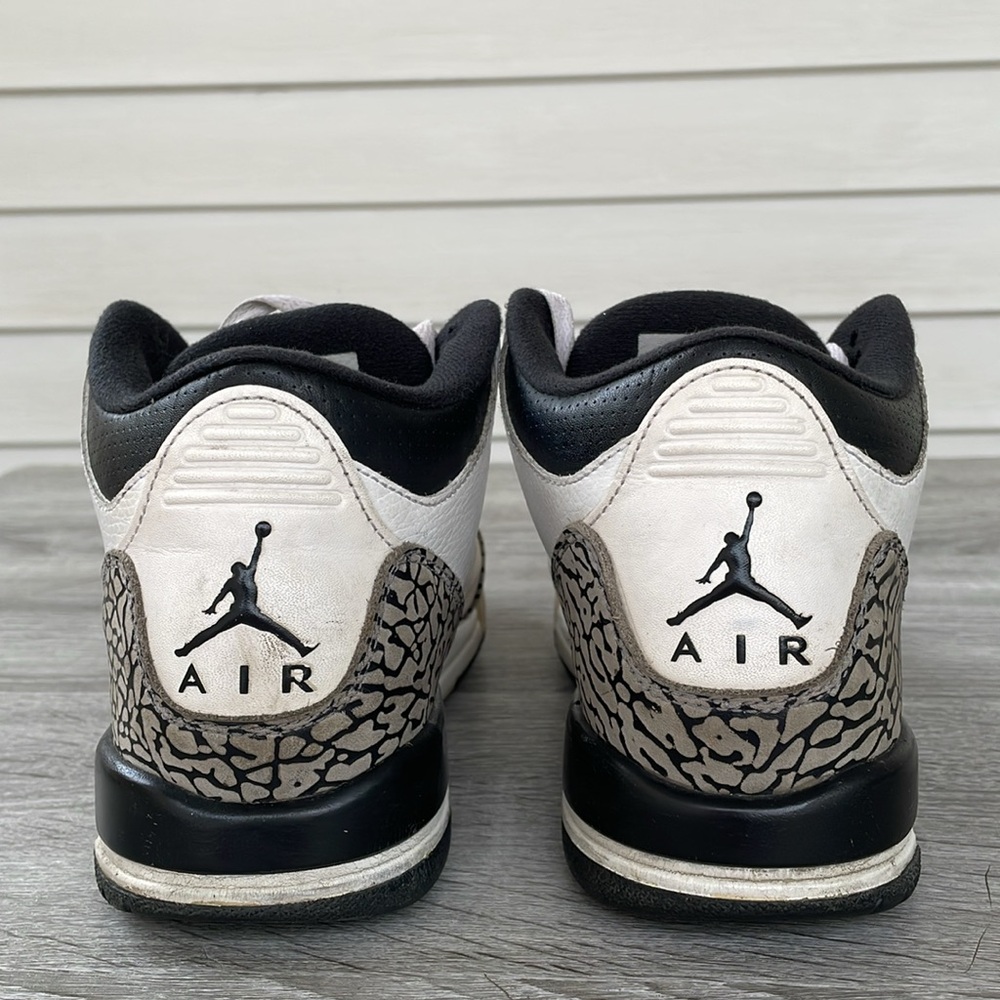 Air Jordan 3 Retro Infrared 23 (GS) Size 7Y NBA Basketball